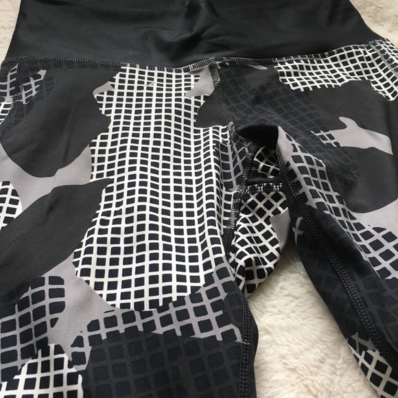 Adidas Geo Pattern Leggings - Picture 2 of 6